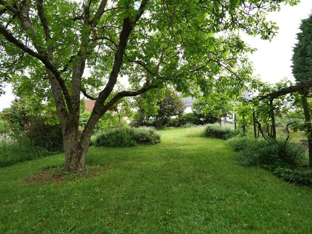 Haus zum Kauf 1.220.000 € 7 Zimmer 260 m² 2.069 m² Grundstück Cadolzburg Cadolzburg 90556