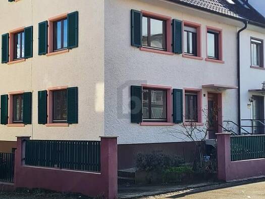 Einfamilienhaus zur Miete 8 Zimmer 151 m² 280 m² Grundstück Friedlingen Weil am Rhein 79576