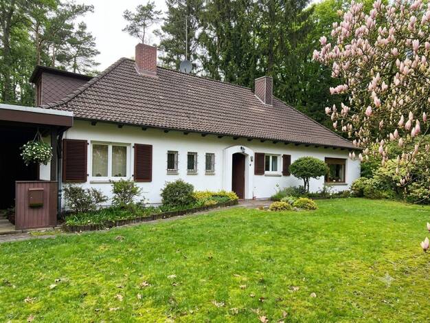 Mehrfamilienhaus zum Kauf provisionsfrei 335.000 € 13 Zimmer 257 m² 5.000 m² Grundstück Auf dem Lohberg 15 Ahausen Ahausen 27367