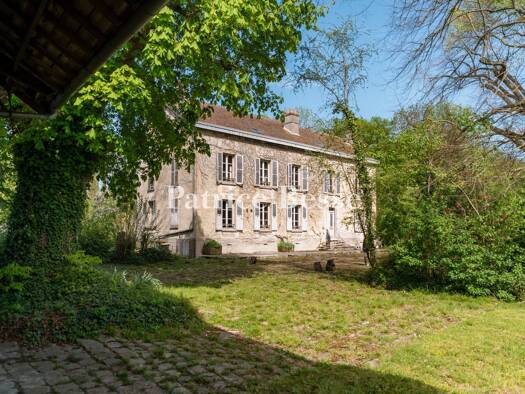 Reihenmittelhaus zum Kauf 545.000 € 12 Zimmer 390 m² 17.822 m² Grundstück Rozay-en-Brie 77540
