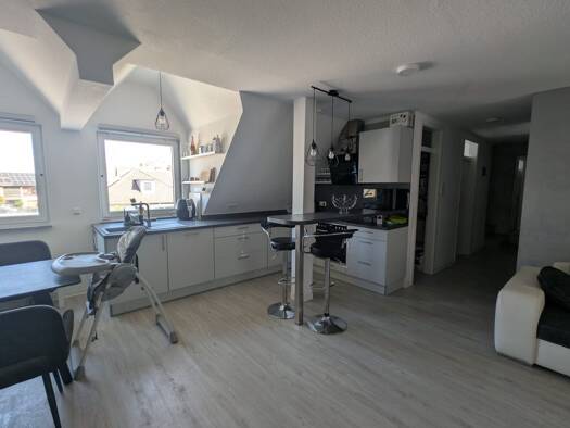 Wohnung zur Miete 930 € 4 Zimmer 85 m² Geschoss 2/3 frei ab 01.10.2026 Oedheim Oedheim 74229