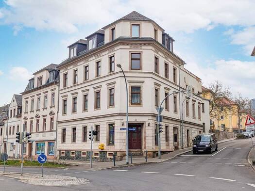 Haus zur Versteigerung 95.000 € 302 m² 230 m² Grundstück Hainichener Straße 1 Waldheim 04736