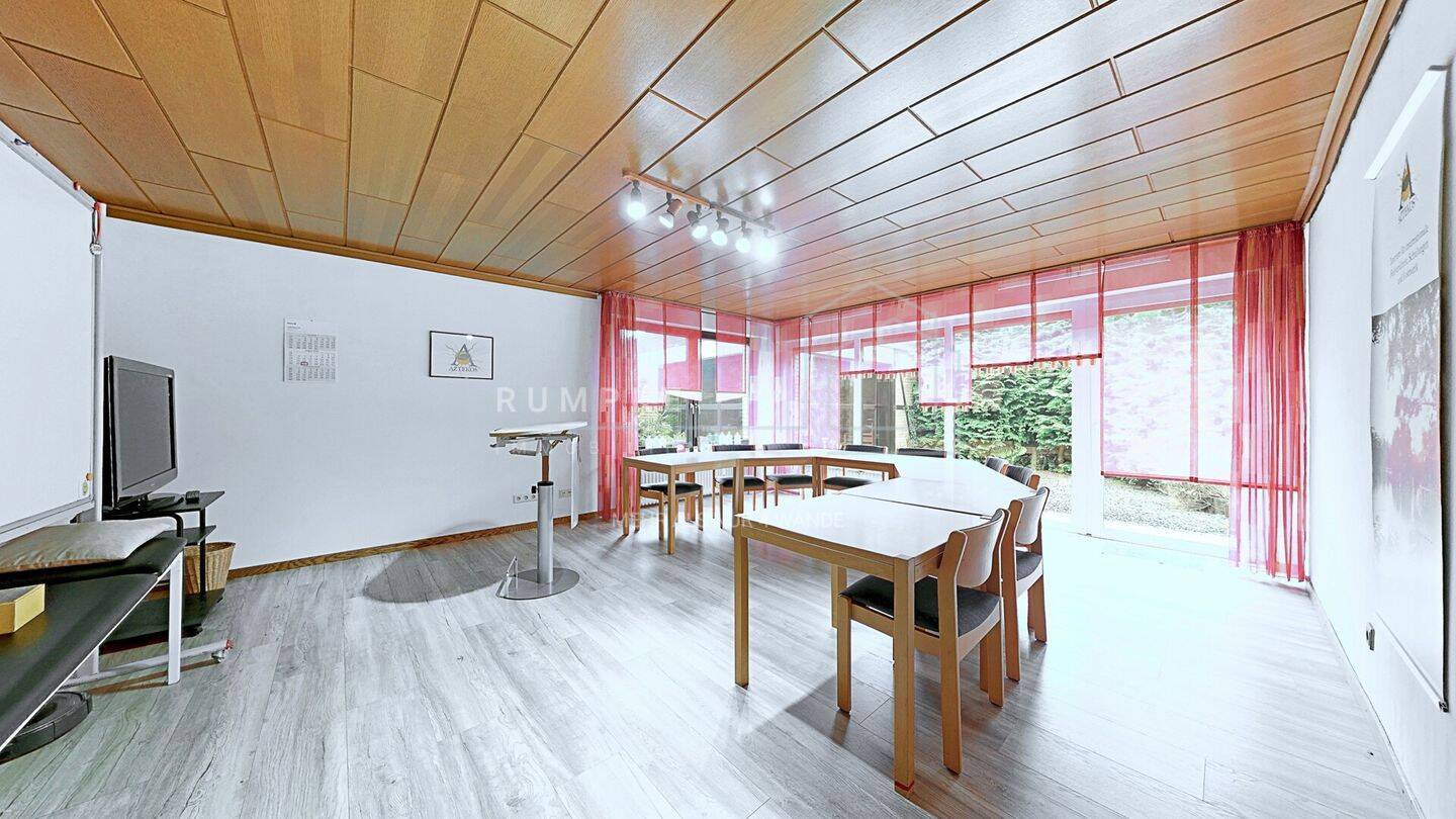 Immobilie in Bad Bentheim - Zweifamilienhaus mit viel Platz und Potenzial im Herzen von Gildehaus! - Bild 2