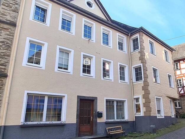 Mehrfamilienhaus zum Kauf provisionsfrei 539.000 € 11 Zimmer 374 m² 218 m² Grundstück Monreal Monreal 56729