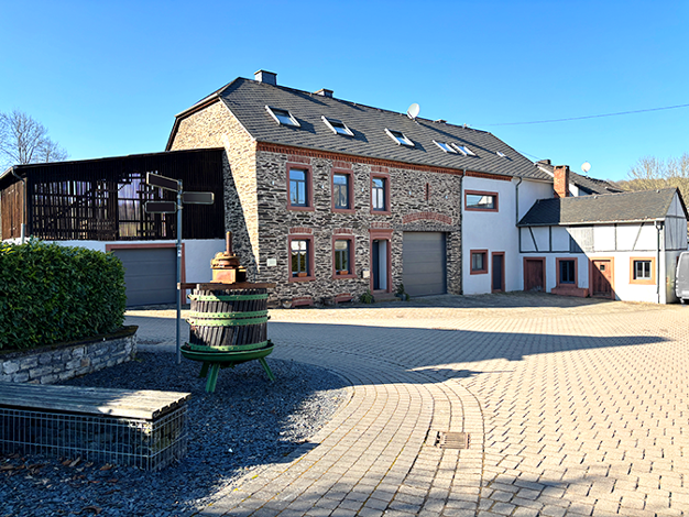 Haus zum Kauf 620.000 € 10 Zimmer 288 m² 1.424 m² Grundstück Klausen 54524