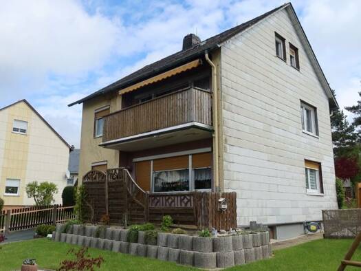 Einfamilienhaus zum Kauf provisionsfrei 125.000 € 5 Zimmer 117,4 m² 587 m² Grundstück Sparneck Sparneck 95234