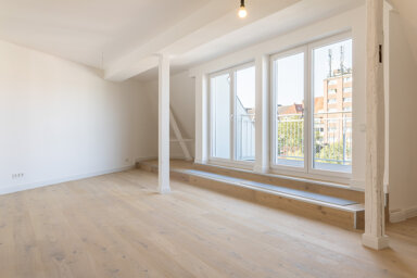 Maisonette zur Miete 2.650 € 3 Zimmer 136 m² frei ab sofort Blücherplatz Kiel 24105