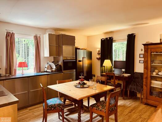 Haus zum Kauf 1.270.000 € 9,5 Zimmer 165 m² 42.337 m² Grundstück Altmünster 4813