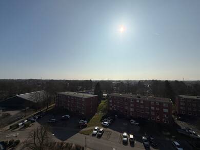Wohnung zum Kauf provisionsfrei 99.000 € 1 Zimmer 36 m² Geschoss 8/10 Ellerau 25479