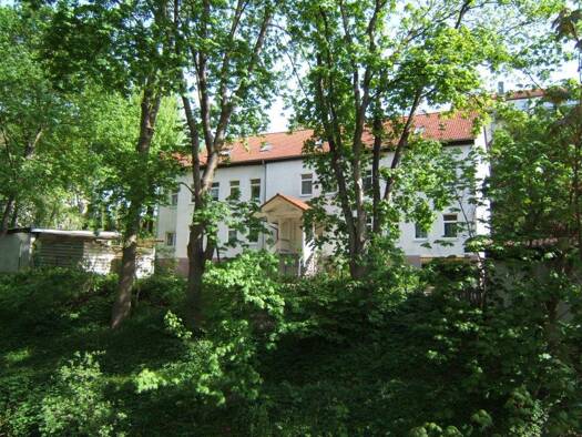 Wohnung zur Miete 320 € 2 Zimmer frei ab sofort Gotha 99867