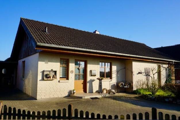 Bungalow zum Kauf 299.000 € 5 Zimmer 114 m² 696 m² Grundstück frei ab sofort Rieseby 24354
