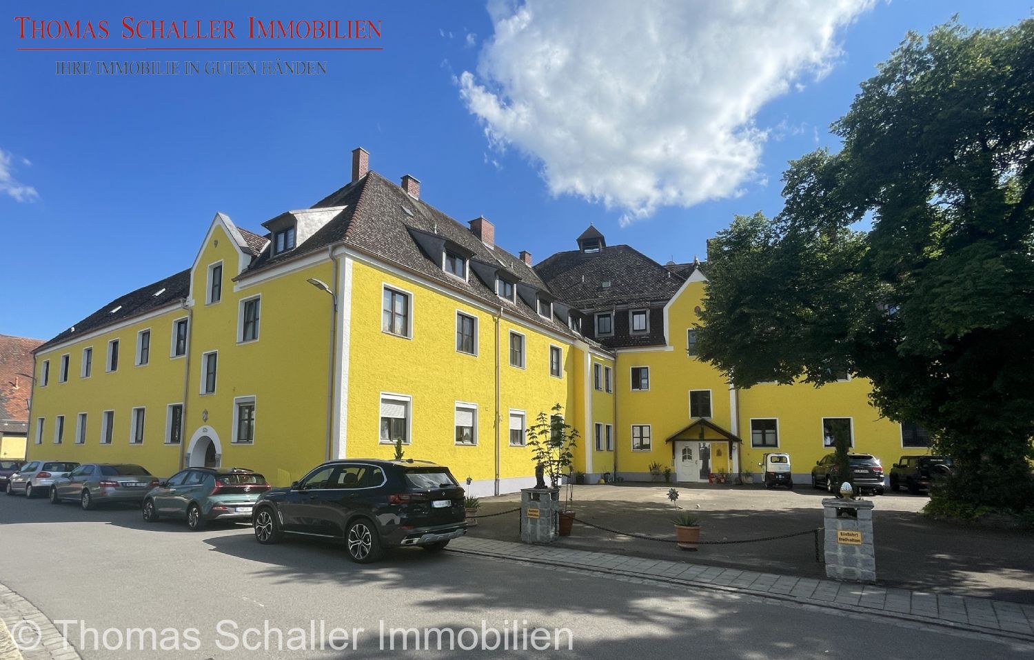 Mehrfamilienhaus zum Kauf provisionsfrei 4.950.000 € 56 Zimmer 1.565 m²<br/>Wohnfläche 2.000 m²<br/>Grundstück ab sofort<br/>Verfügbarkeit Hohes Kreuz - Osthafen - Irl Regensburg 93055