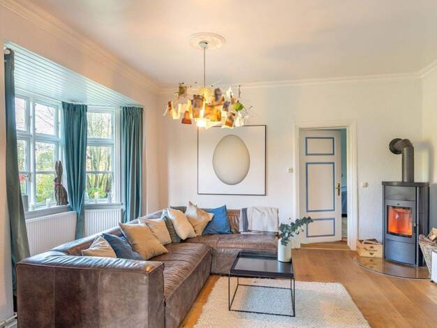 Haus zum Kauf 635.000 € 8 Zimmer 340 m² 4.701 m² Grundstück Schafstedt 25725