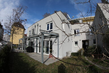 Reihenmittelhaus zum Kauf provisionsfrei 680.000 € 5 Zimmer 135 m² frei ab sofort Ludtringstrasse St. Jobst Nürnberg 90491