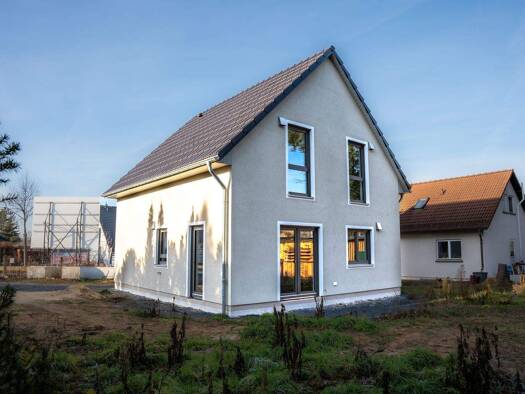 Einfamilienhaus zum Kauf provisionsfrei 499.900 € frei ab sofort Coswig 01640