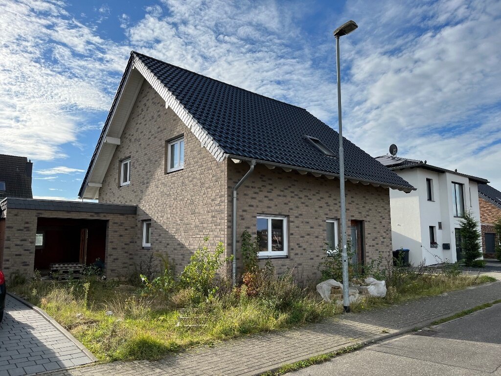 Einfamilienhaus zum Kauf 300.000 € 4 Zimmer 140 m²<br/>Wohnfläche 487 m²<br/>Grundstück Siersdorf Aldenhoven 52457