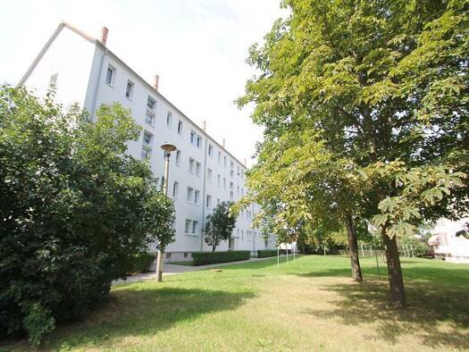 Wohnung zur Miete 286 € 2 Zimmer 46 m² 3. Geschoss Tolstoiallee 13 Bernburg Bernburg 06406
