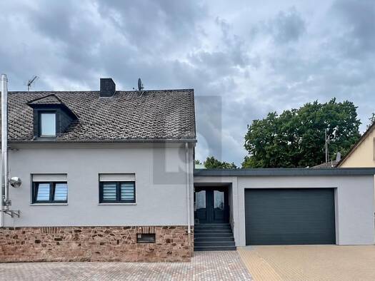 Doppelhaushälfte zum Kauf 250.000 € 4 Zimmer 125 m² 600 m² Grundstück Hermeskeil Hermeskeil 54411