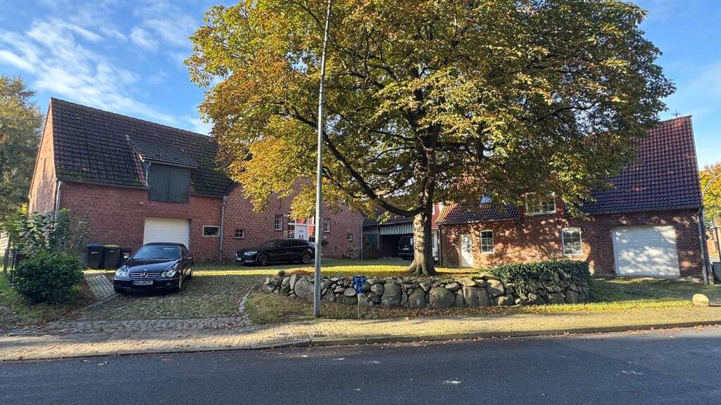 Haus zum Kauf 329.500 € 6 Zimmer 255 m² 2.862 m² Grundstück Hesedorf Bremervörde 27432