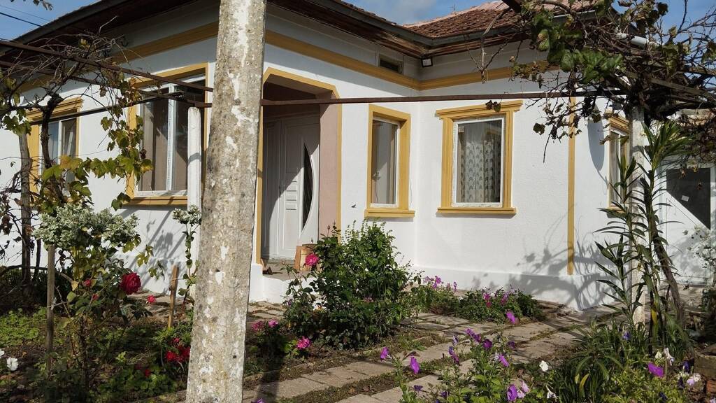 Haus zum Kauf 74.500 € 4 Zimmer 90 m² 800 m² Grundstück Pisarovo 9527