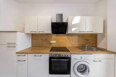 Wohnung zur Miete 999 € 3 Zimmer 79 m² 1. Geschoss Dölitzer Straße 39 Connewitz Leipzig 04277