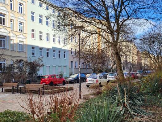 Wohnung zur Miete 850 € 3 Zimmer 95 m² Geschoss 3/4 frei ab 15.04.2026 Innenstadt Halle (Saale) 06110