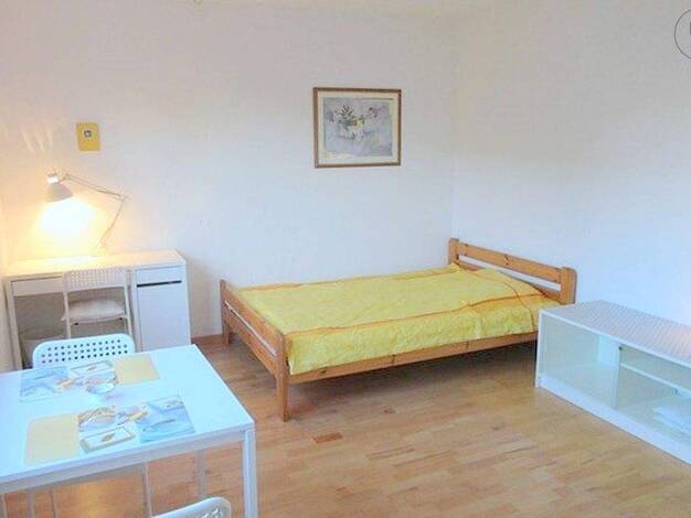 WG-Zimmer zur Miete auf Zeit 530 € 40 m² 1. Geschoss frei ab sofort Kreutles Oberasbach 90522