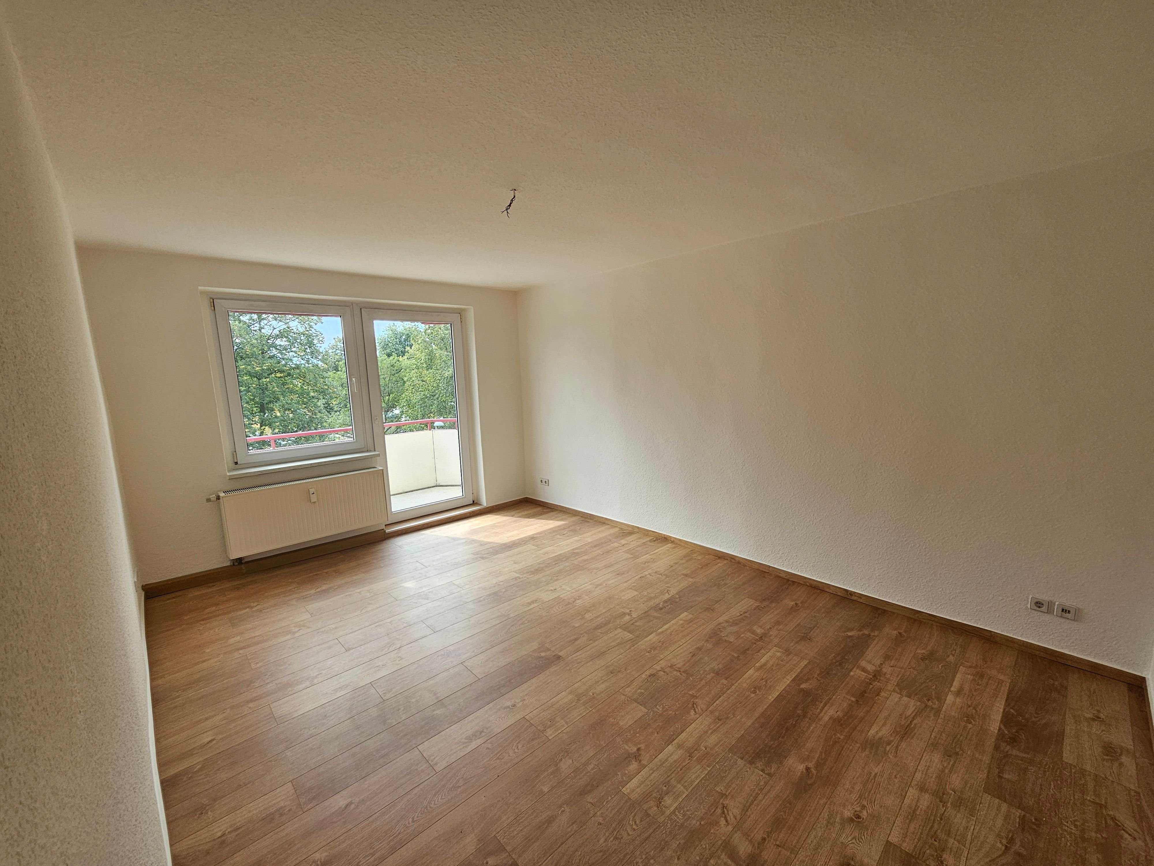 Wohnung zur Miete 330 € 3 Zimmer 58 m²<br/>Wohnfläche ab sofort<br/>Verfügbarkeit F.-Engels-Straße 4 Schipkau Schipkau 01993