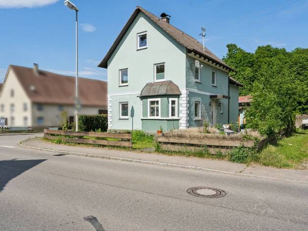 Einfamilienhaus zum Kauf 250.000 € 5,5 Zimmer 119,7 m² 558 m² Grundstück Edenbachen Erlenmoos 88416