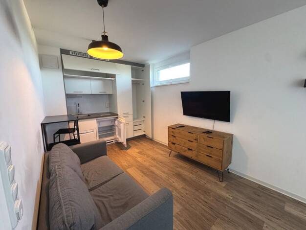 Wohnung zur Miete 900 € 1 Zimmer 28,7 m² 6. Geschoss frei ab sofort Ostparkstraße 45 Ostend Frankfurt am Main 60385