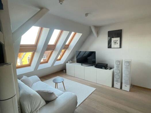 Wohnung zur Miete 630 € 1,5 Zimmer 54 m² Geschoss 4/4 frei ab sofort Löbervorstadt Erfurt 99096