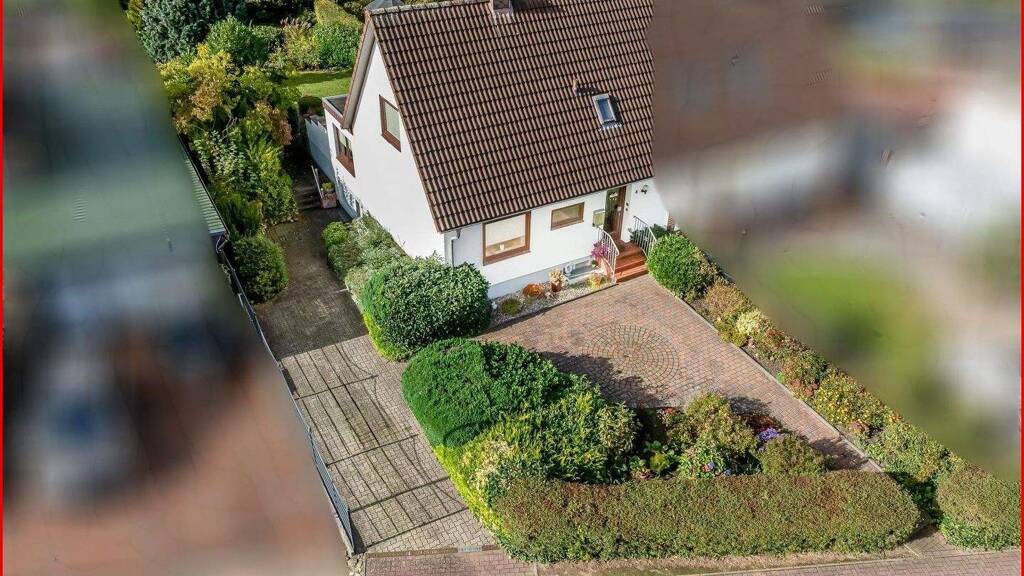 Doppelhaushälfte zum Kauf 249.000 € 4,5 Zimmer 87 m² 713 m² Grundstück Bad Bramstedt 24576