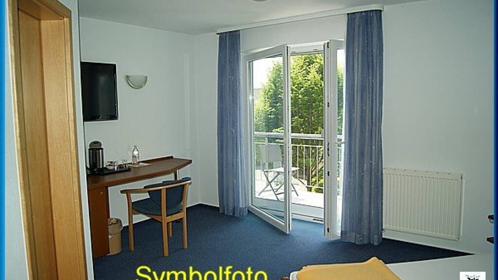 Hotel zum Kauf 2.120.000 € 43 Zimmer 270 m² Gastrofläche 4.000 m² Grundstück Lorenz Nürnberg 90402