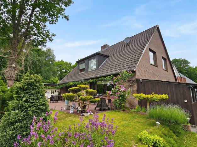 Mehrfamilienhaus zum Kauf 599.000 € 12 Zimmer 280 m² 995 m² Grundstück Oersdorf bei Neumünster 24568