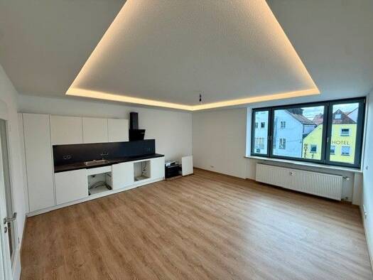 Wohnung zur Miete 1.080 € 1,5 Zimmer 90,2 m² Geschoss 1/3 frei ab sofort Obere Marktstraße 38 Neumarkt Neumarkt in der Oberpfalz 92318