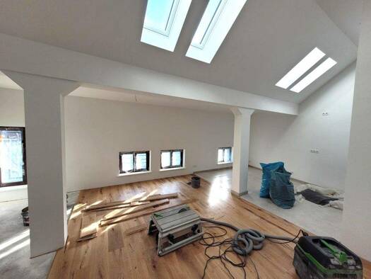 Wohnung zur Miete 865 € 2 Zimmer 72 m² frei ab 01.03.2026 Beesener Straße 260 Innenstadt Halle 06110