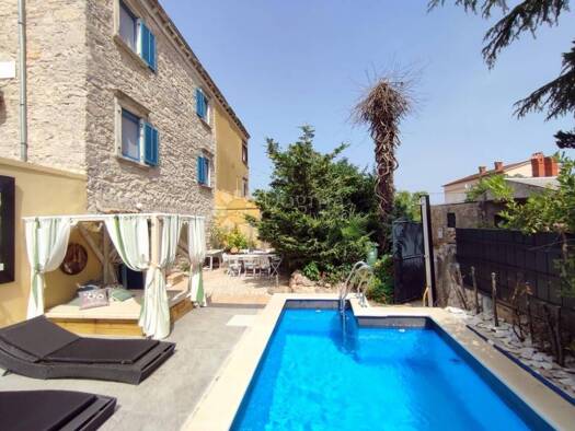 Haus zum Kauf 379.000 € 4 Zimmer 145 m² Krnica, Marcana Rakalj