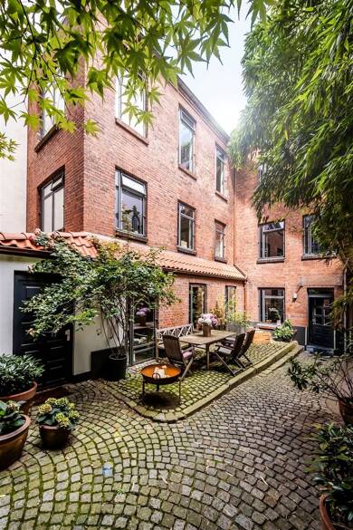 Stadthaus zum Kauf 4 Zimmer 205 m² 400 m² Grundstück Hamburg 20148