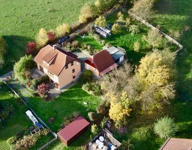 Einfamilienhaus zum Kauf 379.000 € 7 Zimmer 154,5 m² 1.750 m² Grundstück frei ab sofort Lippersdorf Lippersdorf-Erdmannsdorf 07646