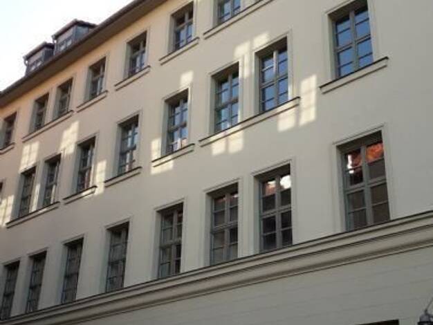 Studio zur Miete 470 € 1 Zimmer 54,4 m² 1. Geschoss frei ab 01.05.2026 Brüderstraße 11 Altstadt Halle (Saale) 06108