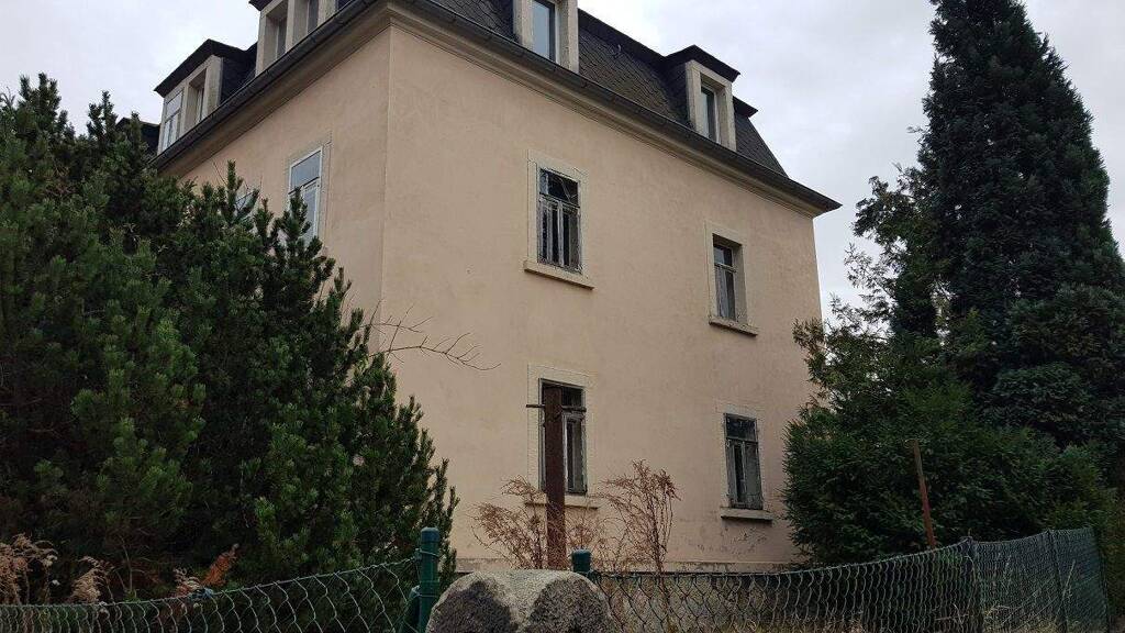 Mehrfamilienhaus zum Kauf 145.000 € 12 Zimmer 240 m² 1.000 m² Grundstück frei ab sofort Freital 01705