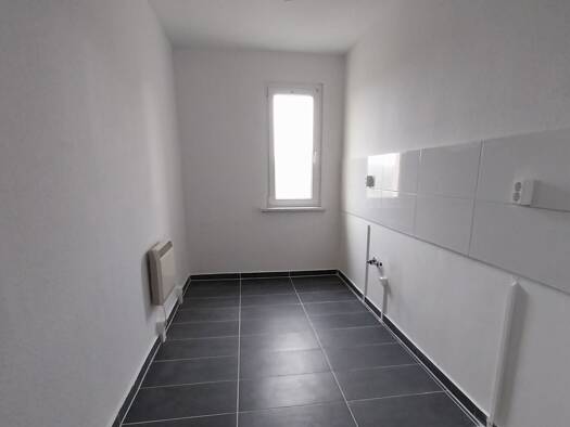 Wohnung zur Miete 370 € 3 Zimmer 61,7 m² 1. Geschoss frei ab sofort Drebach 09423