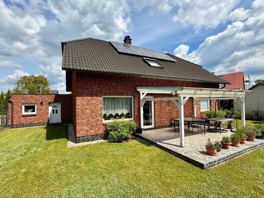 Einfamilienhaus zum Kauf 699.000 € 6 Zimmer 161 m² 1.001 m² Grundstück Falkensee 14612