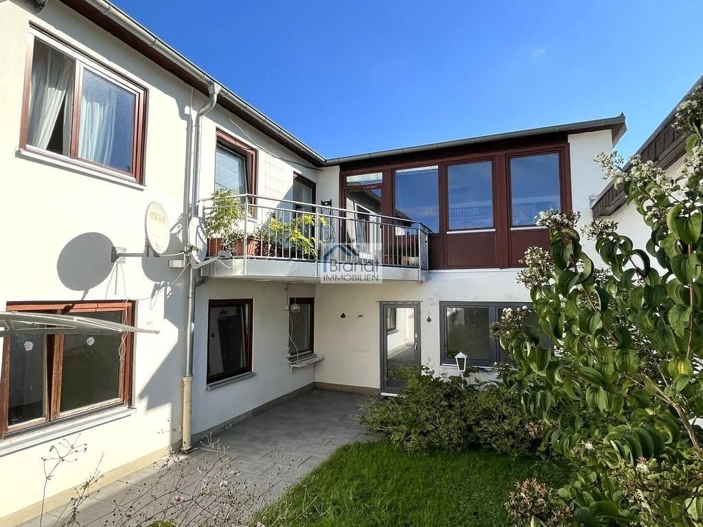 Mehrfamilienhaus zum Kauf 419.000 € 8 Zimmer 165 m²<br/>Wohnfläche 406 m²<br/>Grundstück Gehrenring Göttingen 37085