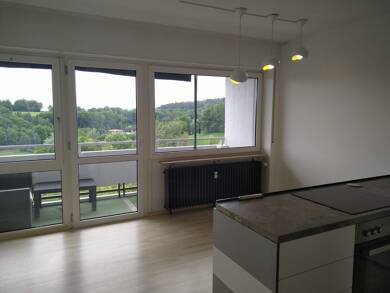 Wohnung zur Miete 525 € 2 Zimmer 63 m² 2. Geschoss frei ab sofort Krummer Weg 2 Eschenbach Eschenbach i.d.OPf. 92676