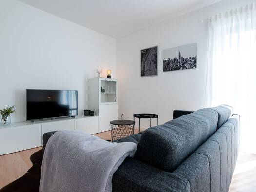 Wohnung zur Miete 1.200 € 1,5 Zimmer 56 m² Geschoss EG/1 frei ab sofort Niederholtorf Bonn 53229