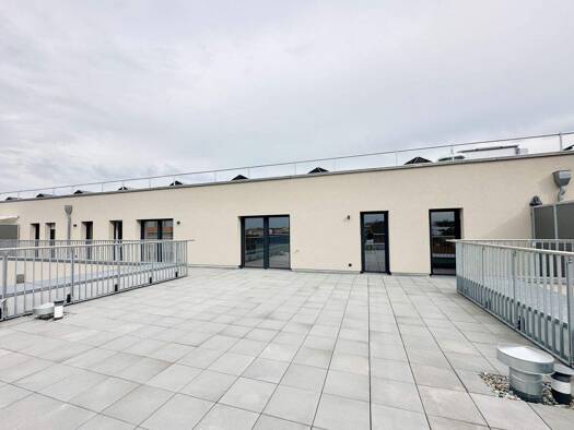 Penthouse zur Miete 1.955 € 3 Zimmer 130,9 m² frei ab sofort St Leonhard Nürnberg 90441