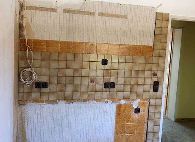 Wohnung zum Kauf 166.400 € 2 Zimmer 67 m²<br/>Wohnfläche 1.<br/>Geschoss ab sofort<br/>Verfügbarkeit Dinkelsbühler Str. 34 Rothenburg Rothenburg ob der Tauber 91541