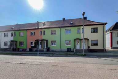 Reihenmittelhaus zum Kauf 63.000 € 5 Zimmer 86,8 m² 184,2 m² Grundstück Wolfen Bitterfeld-Wolfen 06766