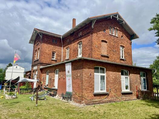 Gewerbeobjekt zum Kauf als Kapitalanlage geeignet 260.000 € 475 m² 2.400 m² Grundstück Lalendorf 18279